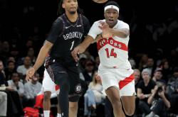 布鲁克林篮网主场迎战波士顿凯尔特人(rén)，力求打破六连败