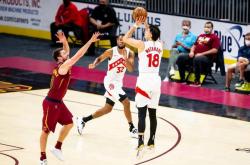 NBA新规定：压哨三分(fēn)不再影响球員(yuán)个人数据统计