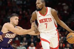 NBA最新排名！火箭(jiàn)湖人(rén)4队排名互换，一队威胁勇士，快(kuài)船彻底掉队