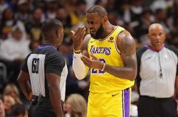 詹姆斯对NBA裁判提出建议，要求公平公正