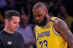 NBA詹姆(mǔ)斯被(bèi)“下放”至发展联盟(méng)