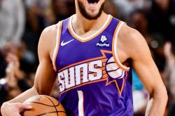 太阳为何提前续约德文-布克？