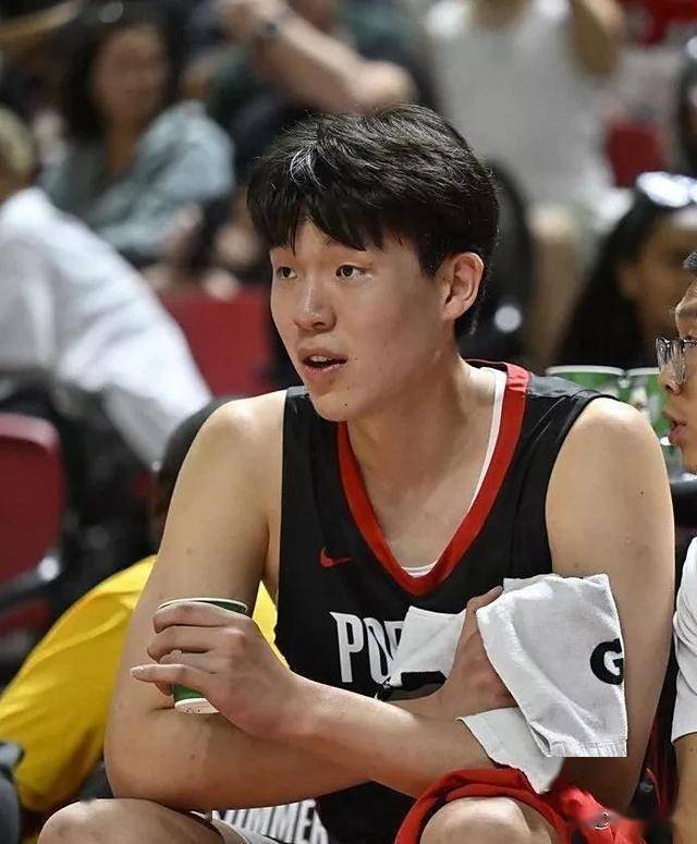 NBA战报：勇士12-123翻盘开拓者！库里16+11