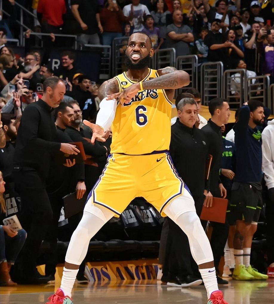 别的纪录难破！詹皇两上榜，NBA五纪录无解