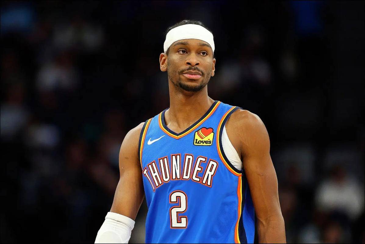 场均40分7.5助攻！亚历山大稳坐联盟第一人宝座，NBA更新换代