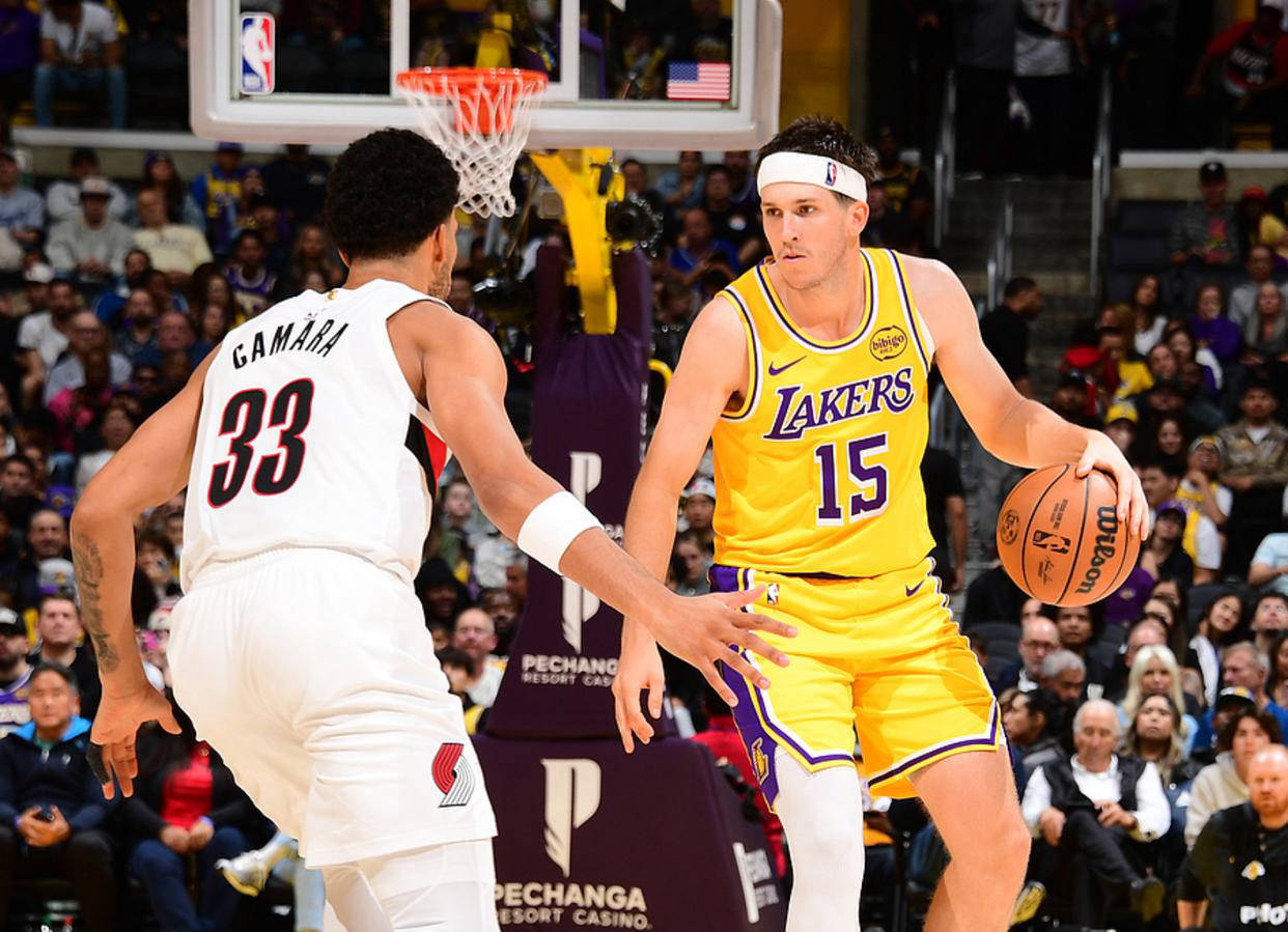 NBA新秀里夫斯惊艳表现，或签下顶薪合同