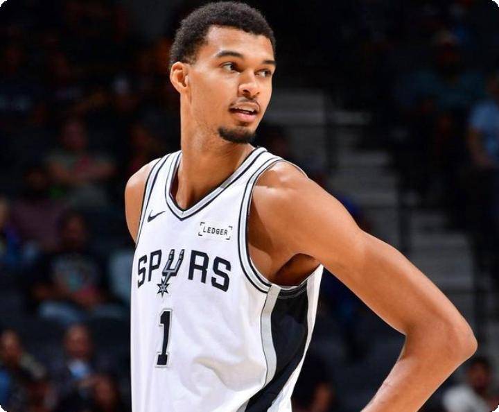 不好意思！11月11日NBA今日最佳只能是他！NBA2025-2026赛程表