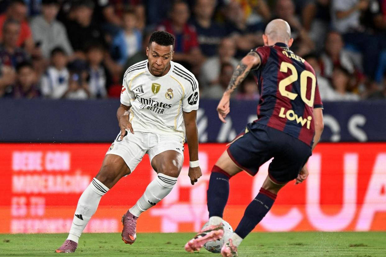 姆巴佩神奇进球，居莱尔大师级助攻辅佐